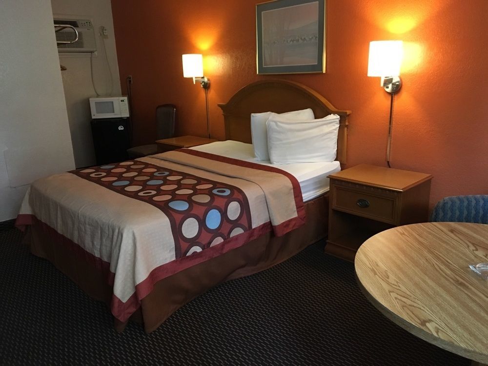 Country Hearth Inn-Hannibal Εξωτερικό φωτογραφία